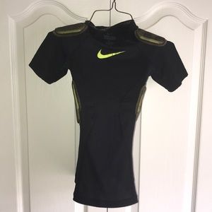 Nike youth M Pro Combat integrated football shirt